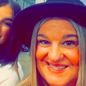 Meet your Posher, Lacey